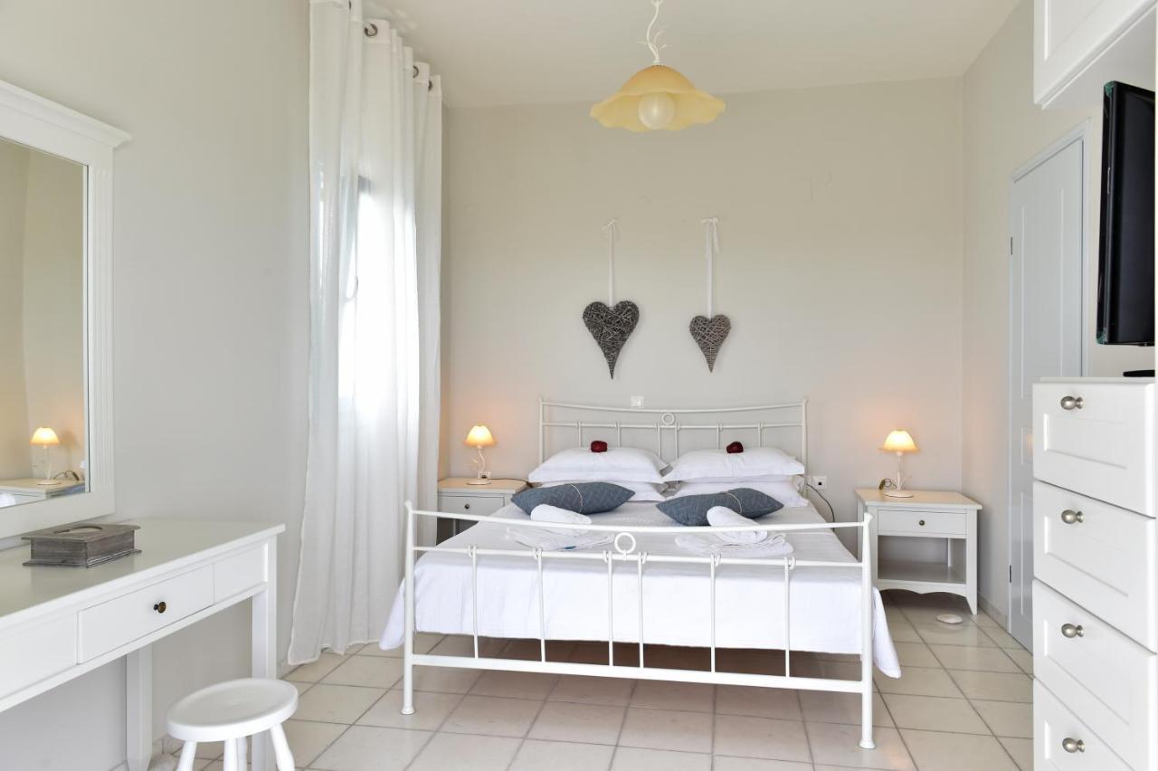 Tonia Apartments Paros Hriszí Aktí Kültér fotó