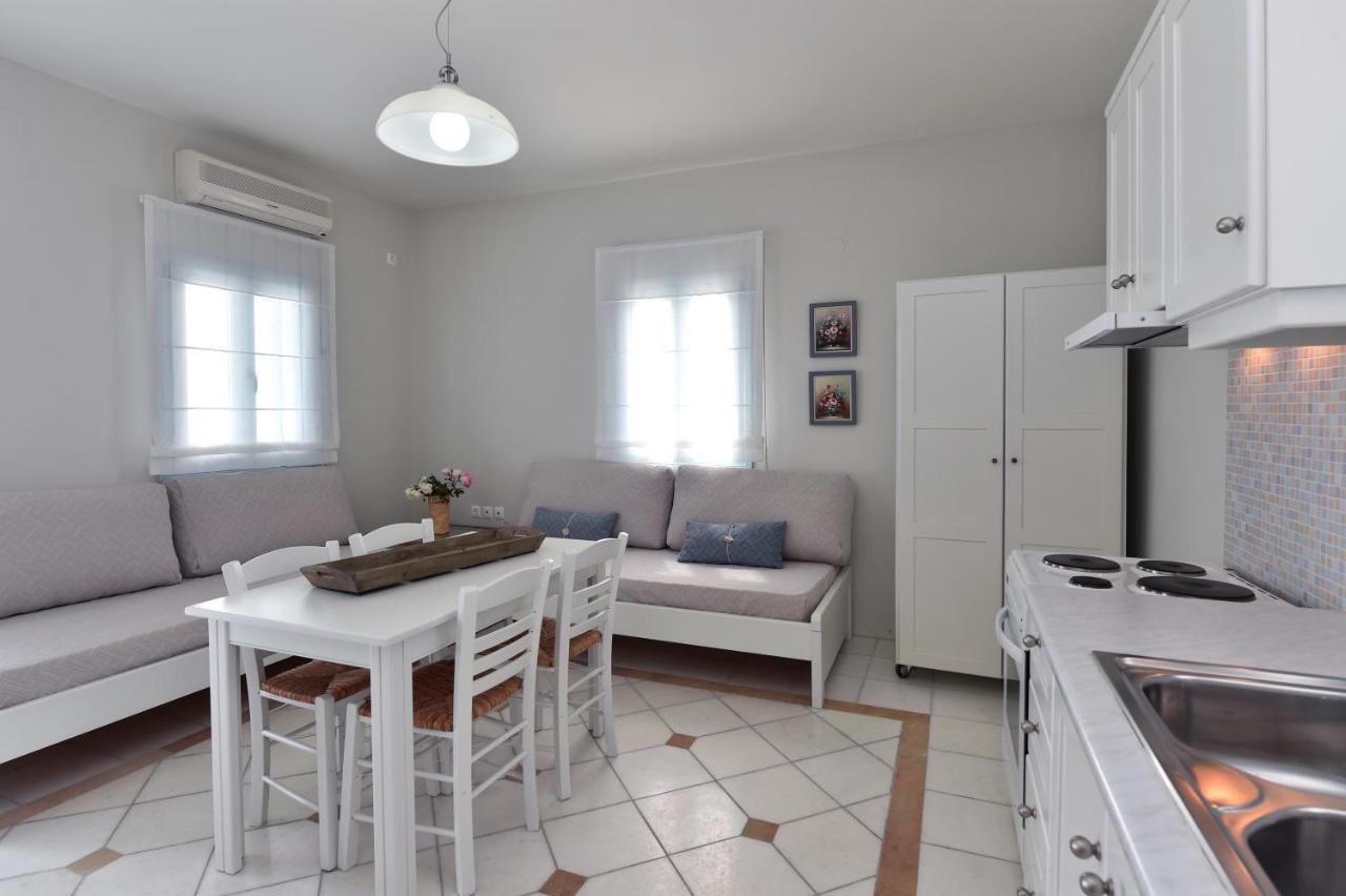 Tonia Apartments Paros Hriszí Aktí Kültér fotó