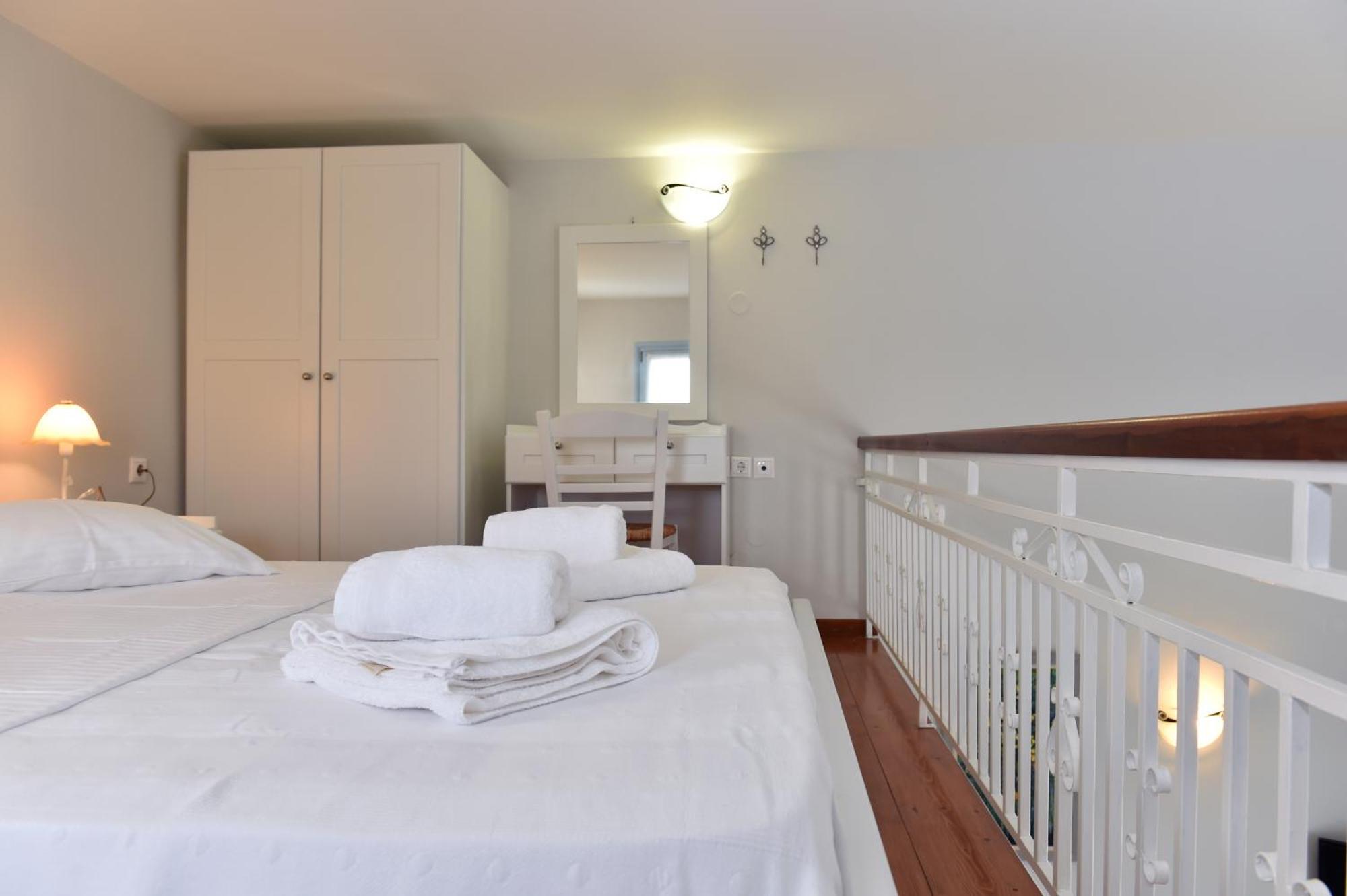 Tonia Apartments Paros Hriszí Aktí Kültér fotó