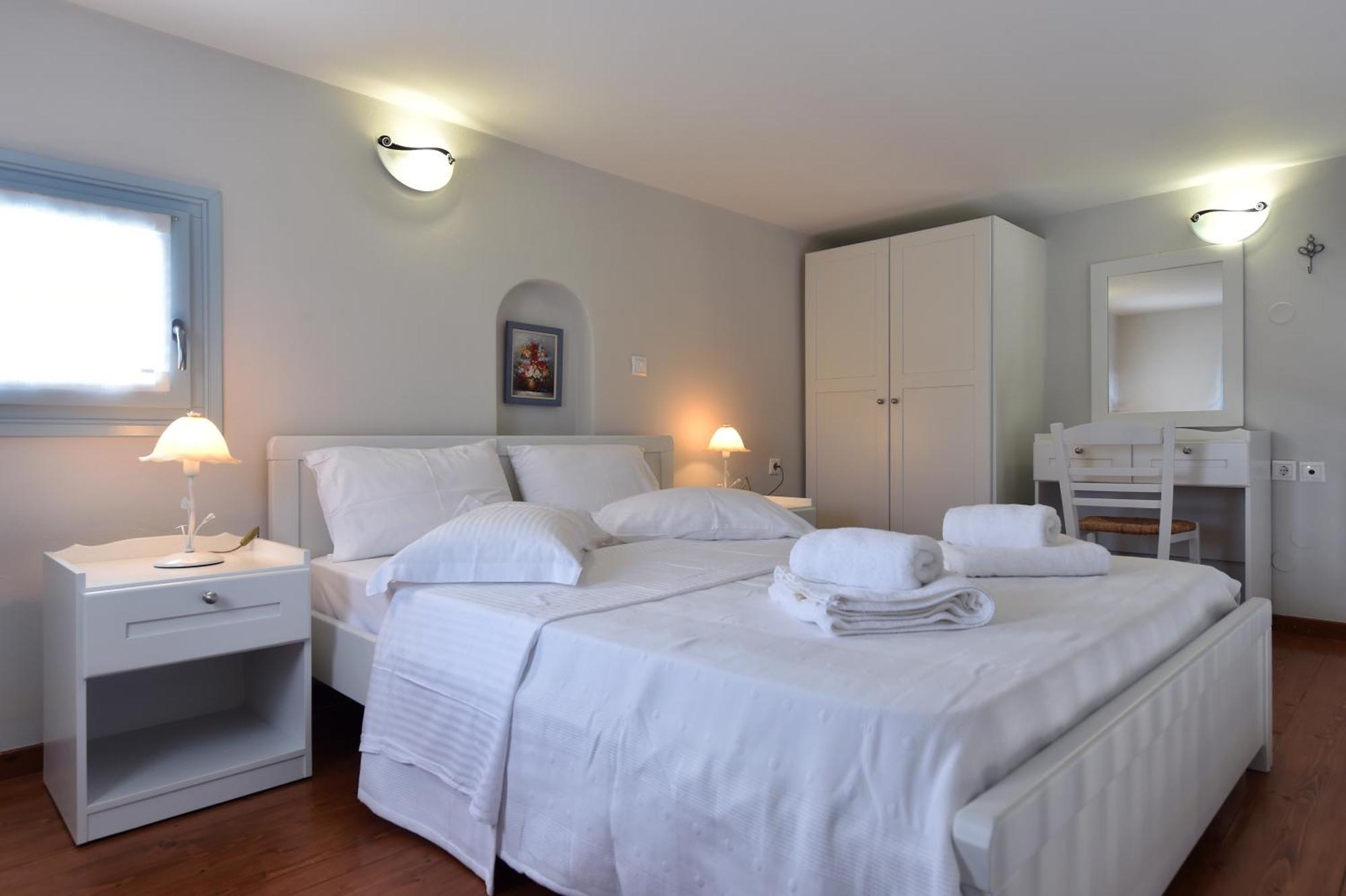 Tonia Apartments Paros Hriszí Aktí Kültér fotó